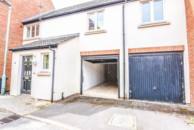Phelps Mill Close, Dursley photo 4