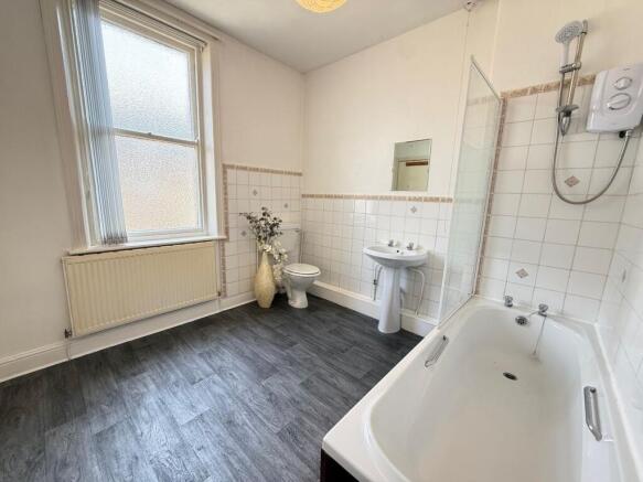 2 bed Terraced for sale Image 7