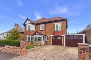 24, West Acres, Alnwick NE66 2QA
