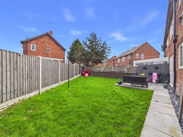 3 bed Semi-Detached for sale Image 5