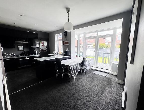 Lynn Road, Wallsend photo 4