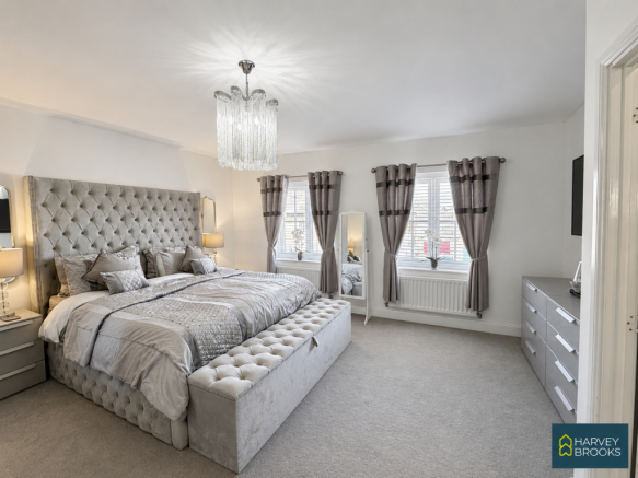 5 bed Detached for sale Image 7