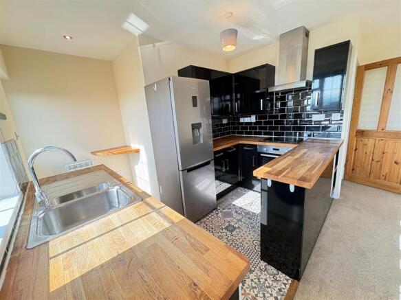 kitchen 8.jpg