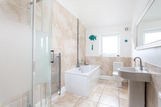 3 bed Detached for sale Image 6