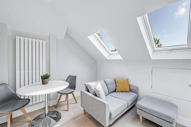 Flat 3, 16 Brouncker Road-5.jpg
