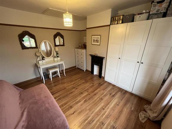 Bedroom 2 Aspect 2.jpg