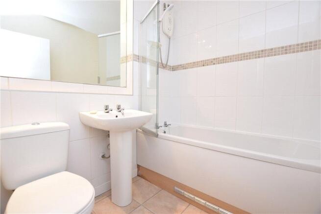 1 bed Apartment to rent Image 4