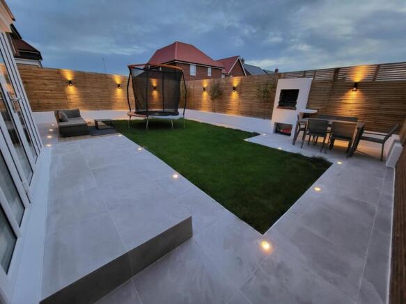 Garden (4)