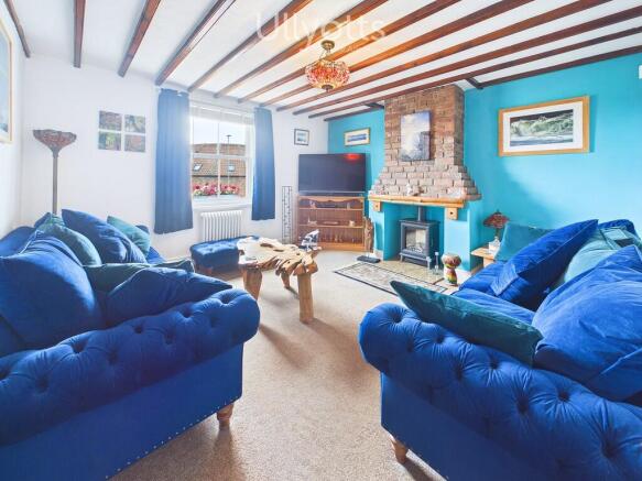 4 bed Detached for sale Image 5