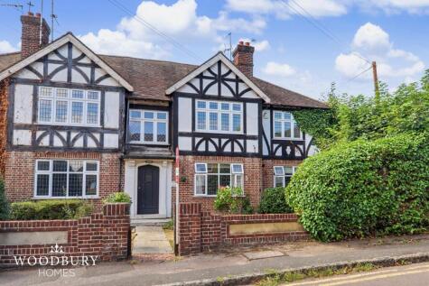 Algers Road, Loughton, IG10