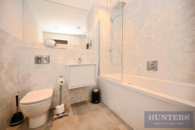 2 bed Apartment for sale Image 8