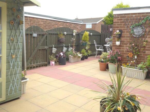 VIEWS OF GARDENS