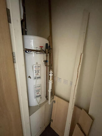 1 bed Flat for sale Image 8