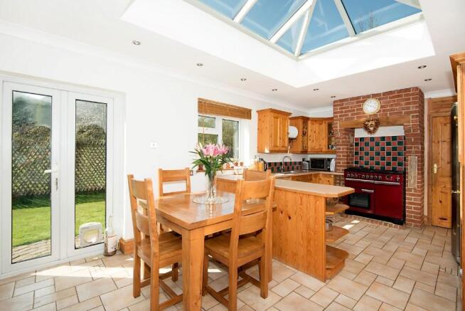 Kitchen dining rm