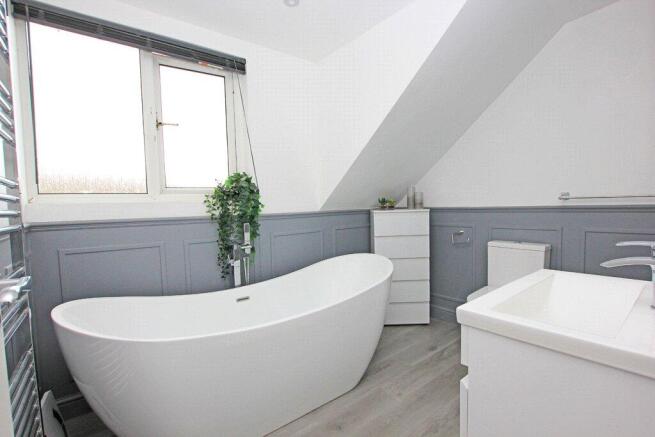 3 bed Semi-Detached for sale Image 10