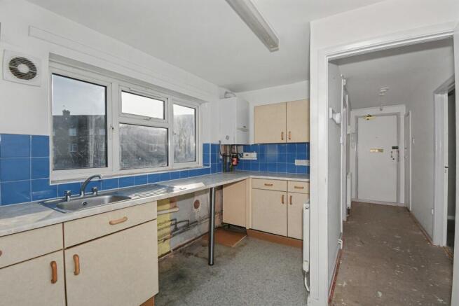 Flat 65a Hanover Way, Windsor, SL4 5NN