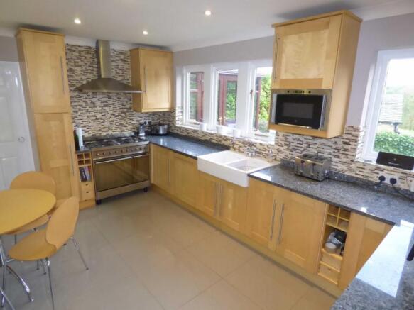 Kitchen/Breakfast Ro