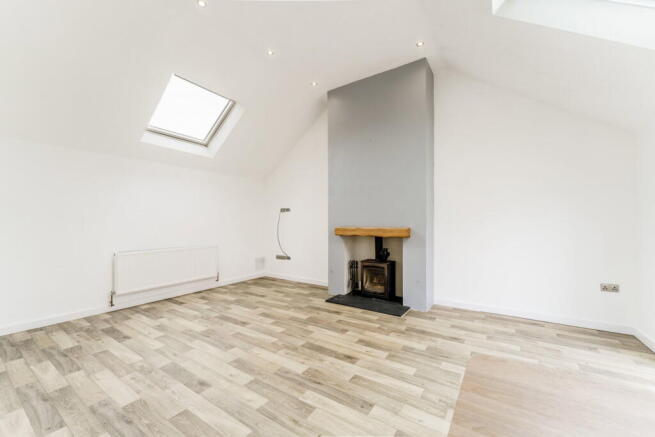 4 bed Detached for sale Image 5