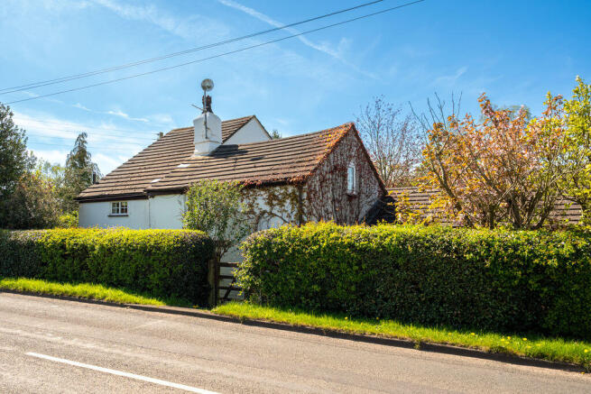 The Cottage, Blue Stone Lane, Mawdesley L40 2RG photo 4