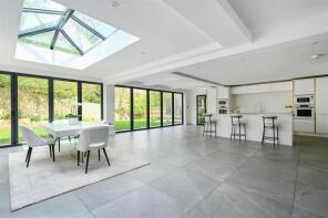 2, The Russets, St. Leonards-on-sea TN37 7FA