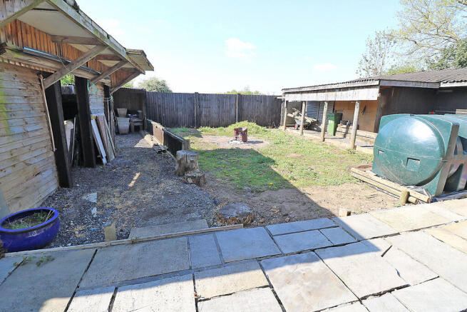 Godnow Road, Crowle photo 5