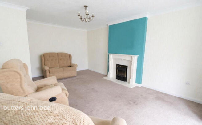Johnstone Close, Telford photo 3