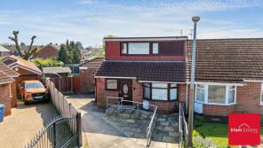 9, Woodlands Avenue, Manchester M44 6NH