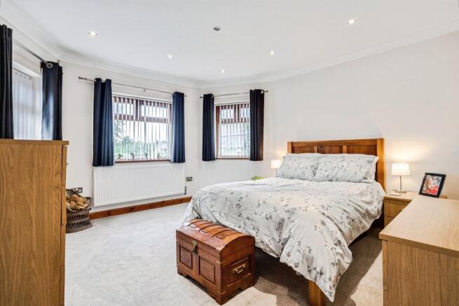 3 bed Detached Bungalow for sale Image 10