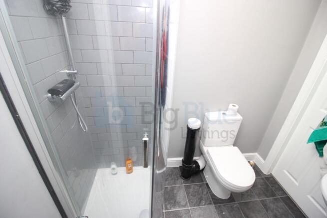 6 bed House Share to rent Image 10