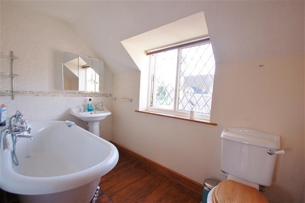 EN SUITE