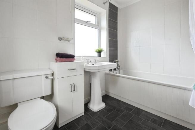 3 bed Semi-Detached for sale Image 11