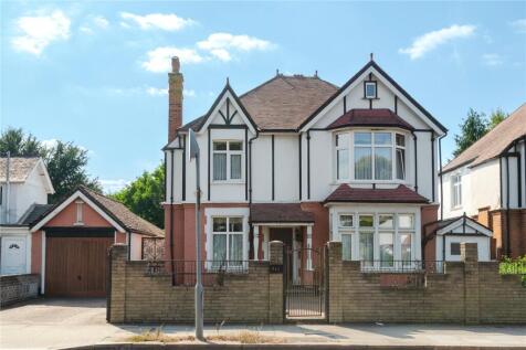 London Road, Twickenham