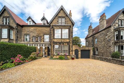 Hookstone Chase, Harrogate, HG2