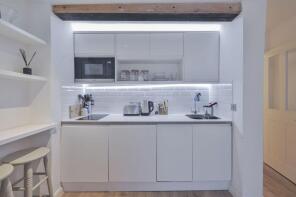 59, Gatliff Close, Ebury Bridge Road, London SW1W 8QQ