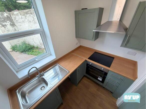 1 bed House Share to rent Image 2