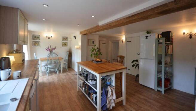 Kitchen/Breakfast 2