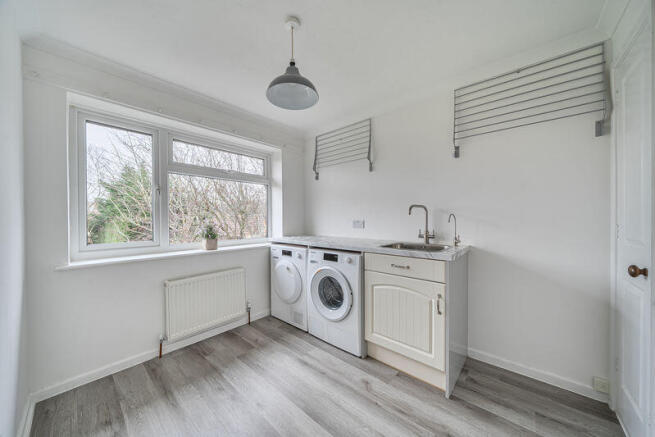 Laundry room/Bedroom 5