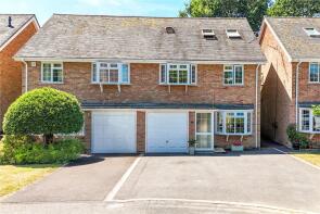 11, White Barn Crescent, Lymington SO41 0FY