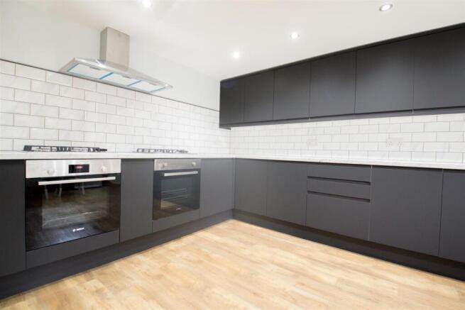 kitchen 1.jpg