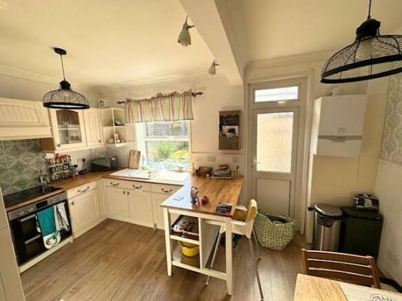 Meadow Road - 13.jpg