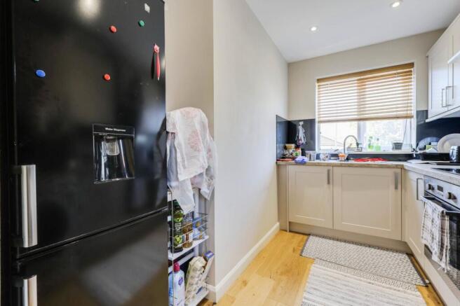 8 bed Flat for sale Image 9