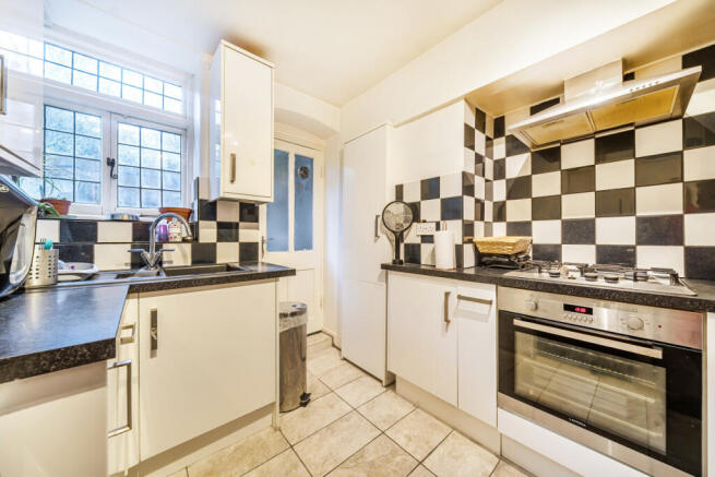 1404828-11-698224...