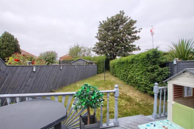 3 bed Semi-Detached for sale Image 10