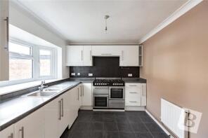 6, Apollo Close, Hornchurch RM12 4JU