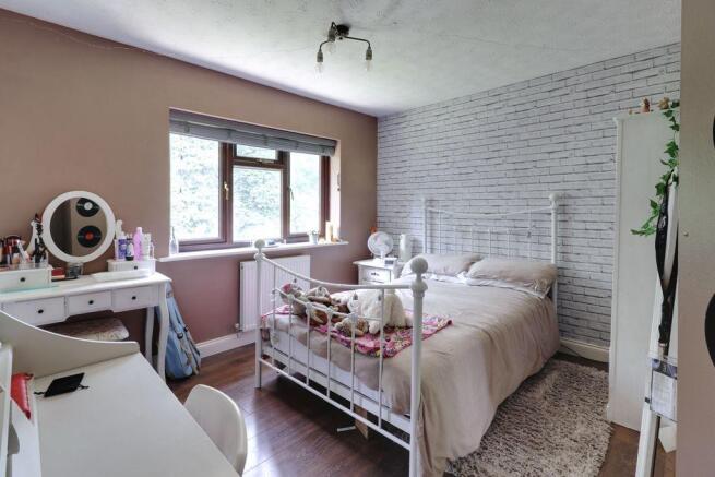 Bedroom 2 (Double)