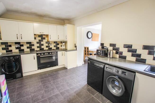 Queensway, Langford, Biggleswade, SG18 photo 4