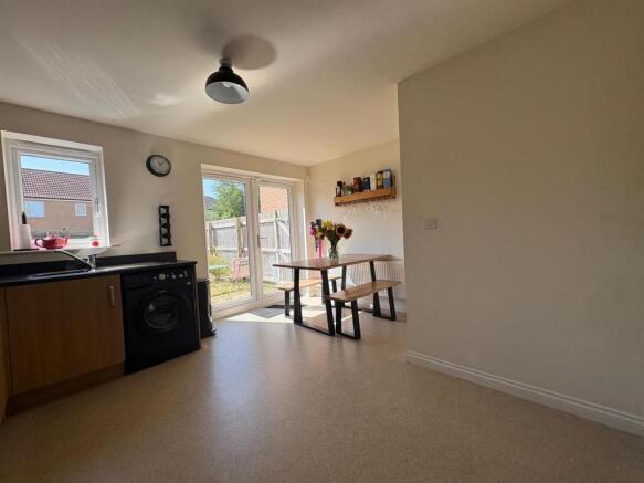 2 bed Semi-Detached for sale Image 5