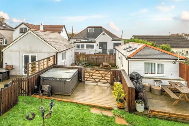 1377091-4-6915aff5b80a9 - Copy.jpg