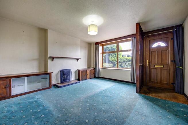 4 bed Semi-Detached for sale Image 5