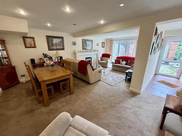 Bramleys Estate Agents - John Booth Close - Robert